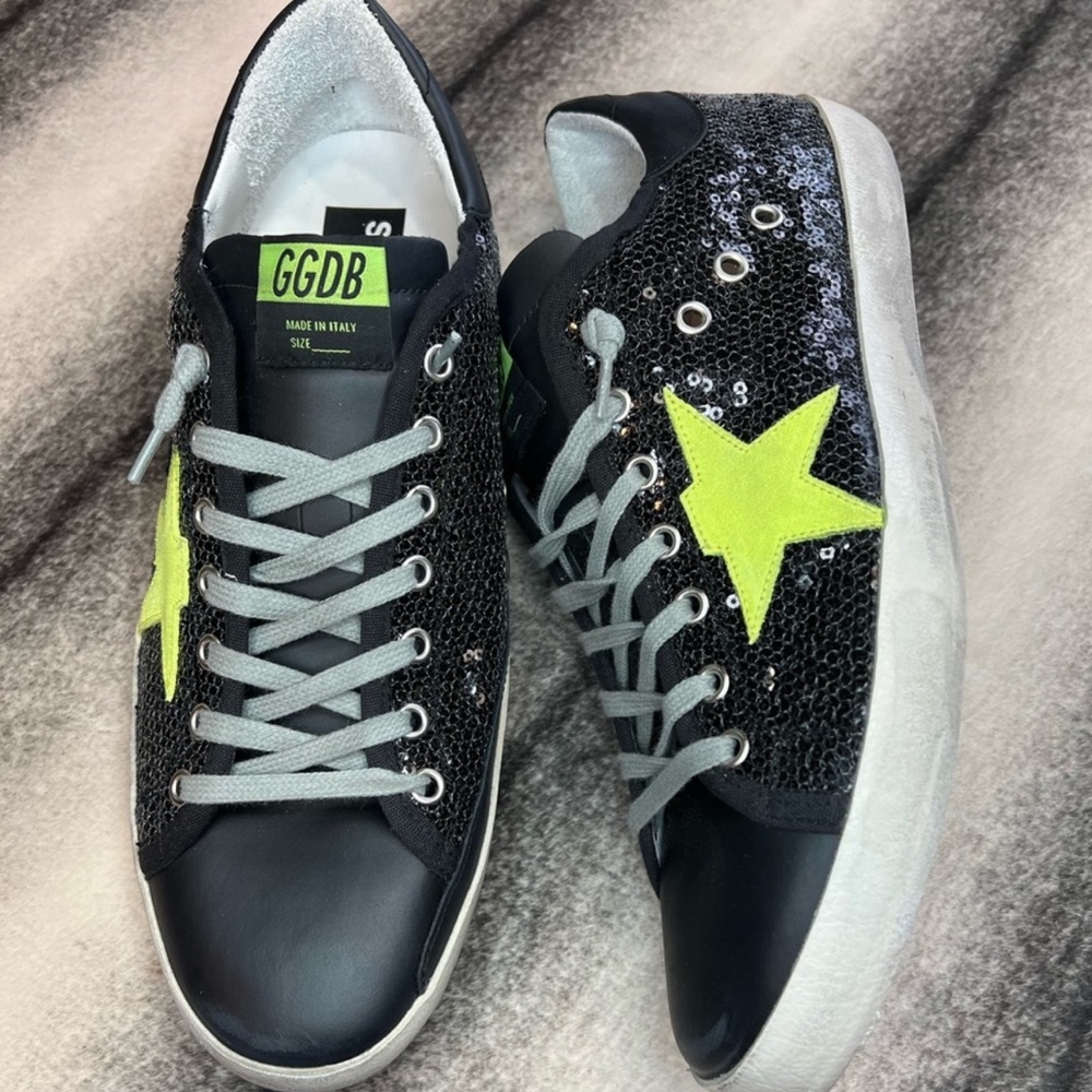 Golden Goose Superstar Sequin Star Leather Heel Black Yellow Fluo Sneakers